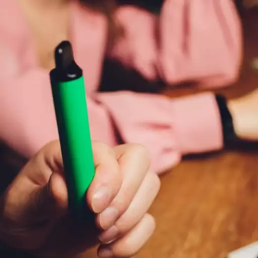 How Does Battery Life Impact the Lifespan of Disposable Vape Pens?
